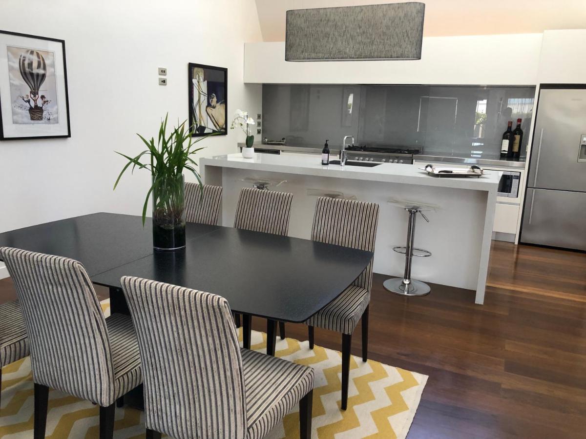 Luxurious Loft Apartments In The Heart Of Ahuriri Napier Esterno foto