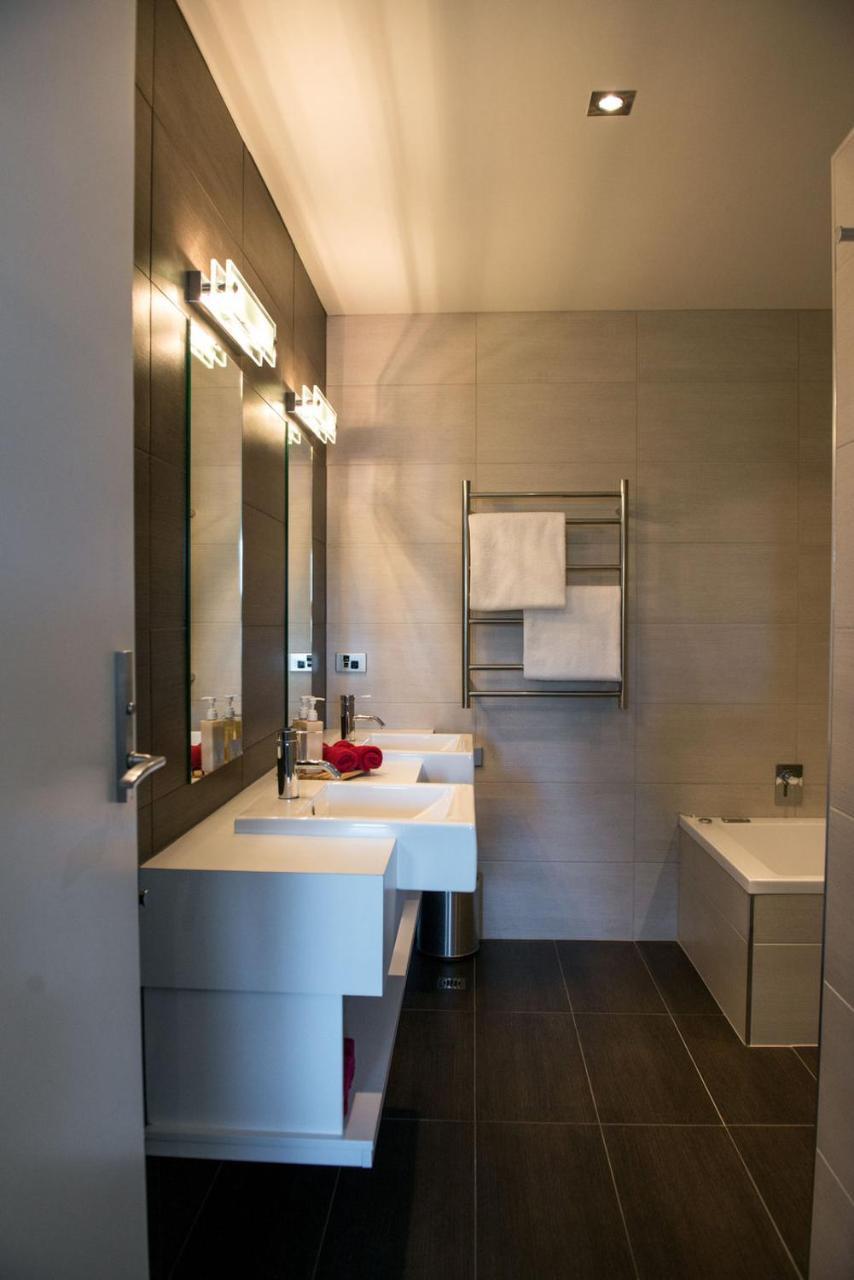 Luxurious Loft Apartments In The Heart Of Ahuriri Napier Esterno foto